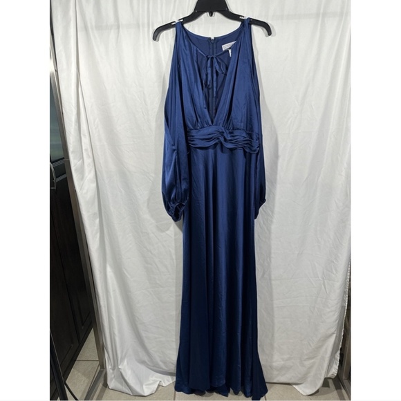 NWT IEENA Mac Duggal [ 14 ] Plunge‎ Neck Long Sleeve Satin Gown in Midnight - Picture 7 of 16